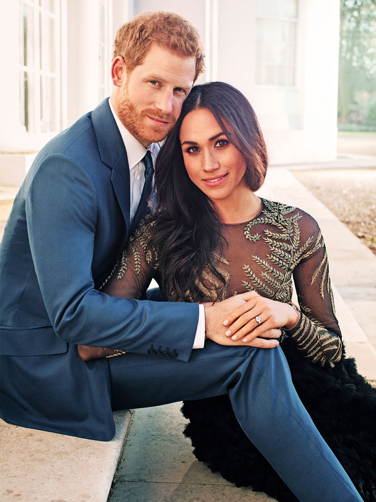 Prinssi Harry ja Meghan Markle kihlajaiskuvassa.