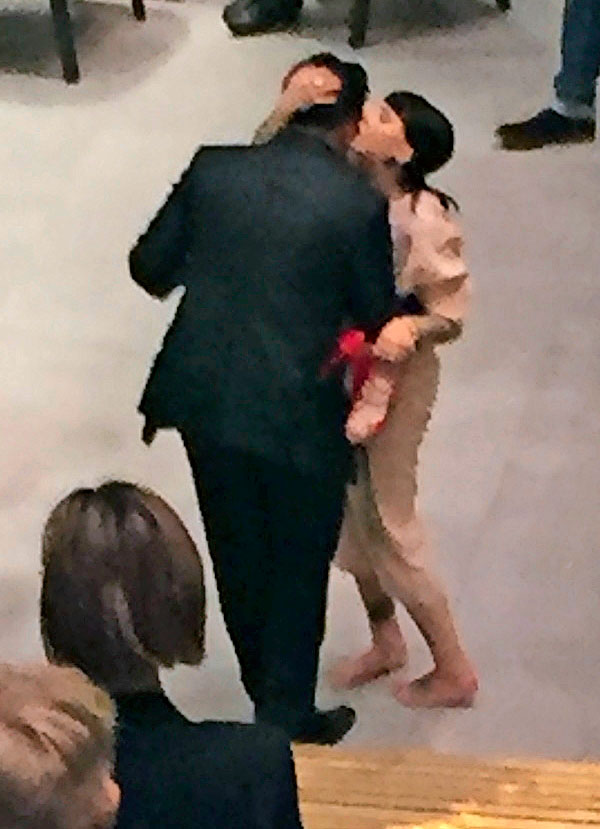 Arttu saa pusun.