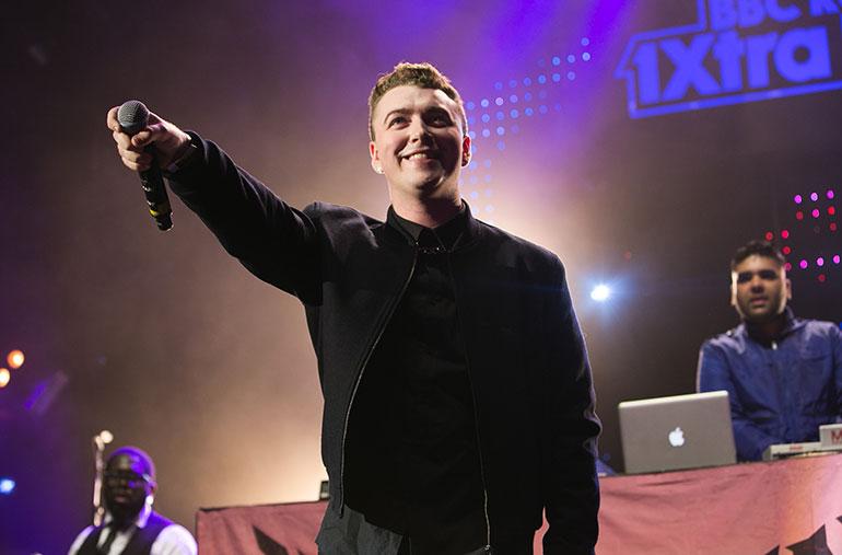Sam Smith keikalla vuonna 2013