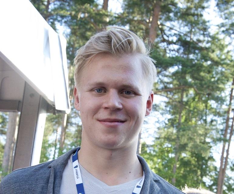 Olli Määttä kävi talokaupoilla.