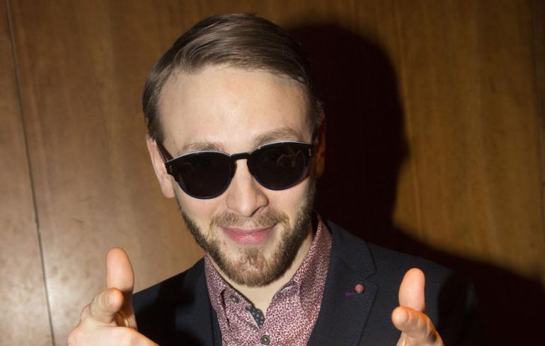Huhhuh, mikä sixpack: Reino Nordin suomalaisessa supersankarielokuvassa!