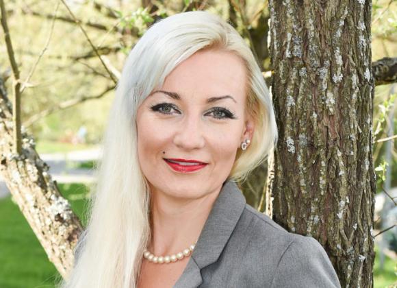 Seksin osto marika fingerroos TURKU TALLINNA POIKA NUSSII ÄITIÄÄN