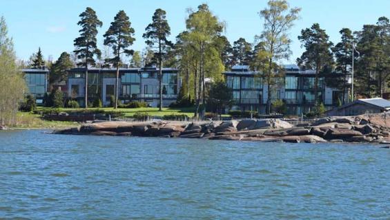 Seiska kuvasi julkkisten ökytalot.