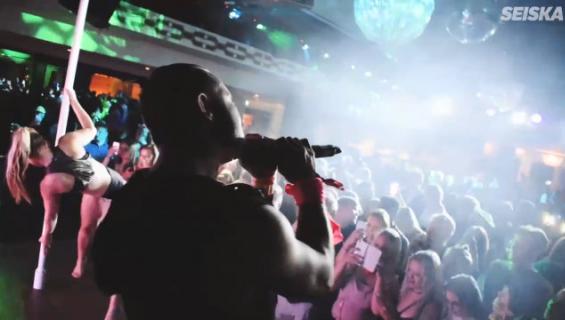 Elämänpeli-Jonne heitti ensimmäisen keikkansa - katso video! Festareilla käsittämätön suosio
